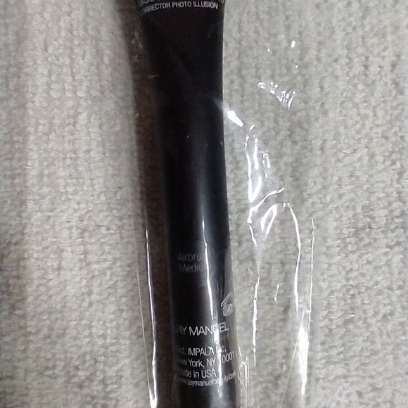 Jay manual concealer ab medium - Picture 3 of 3